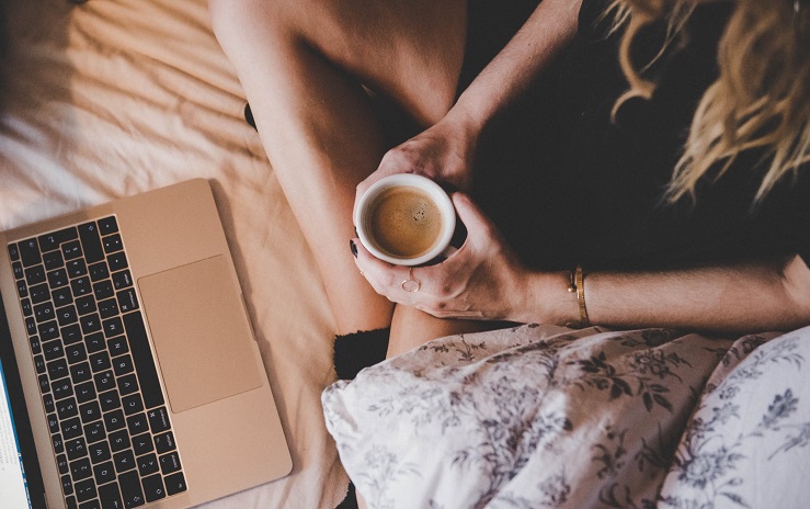 помогает шоколад