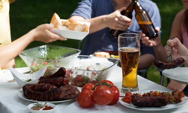 Алкоголь надо закусывать