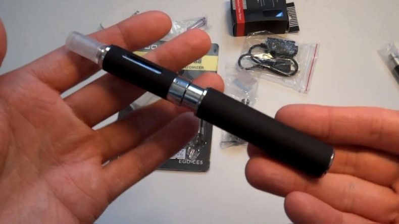 Elektronnaya sigareta razobrannaya