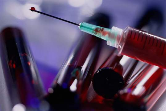 гепатитом в основном заражаются через кровь