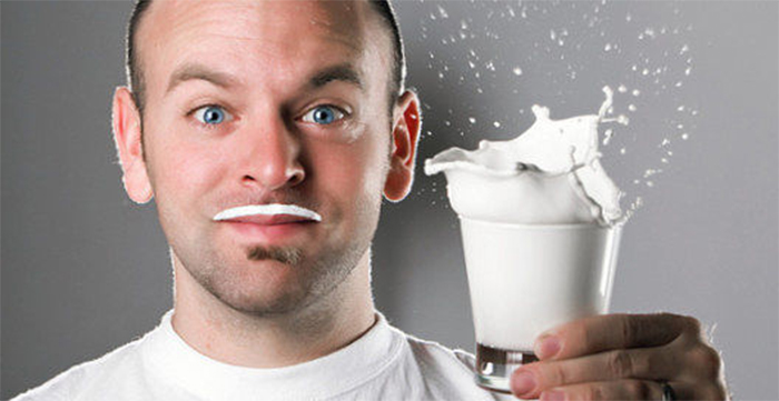 Как правильно употреблять молоко от похмелья