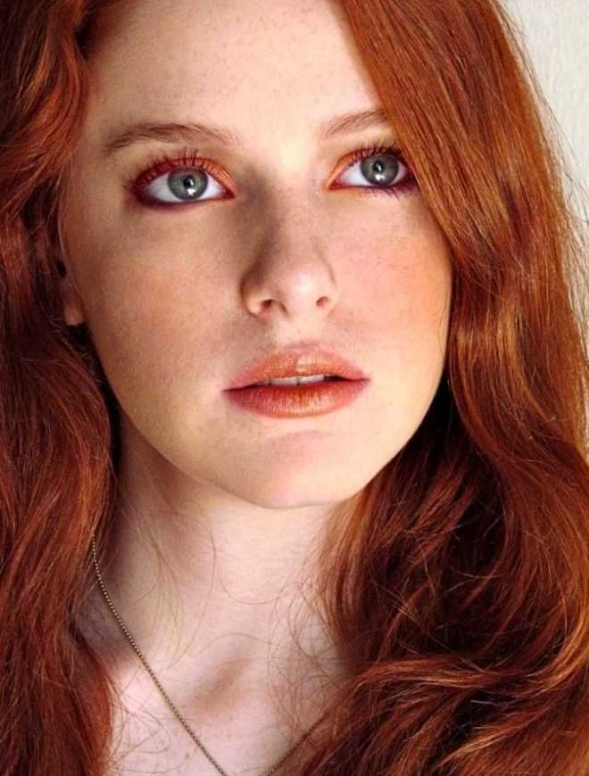 Макияж для рыжих с серыми глазами раз Макияж для рыжих с серыми глазами раз