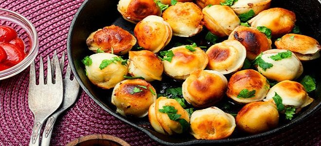 как приготовить жареные пельмени на сковороде как приготовить жареные пельмени на сковороде