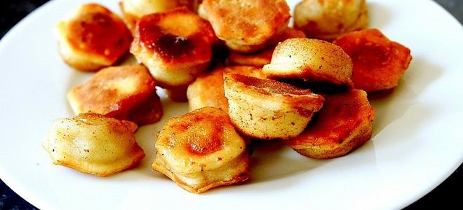 как пожарить замороженные пельмени как пожарить замороженные пельмени