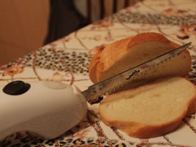 Электрический нож для хлеба Электрический нож для хлеба