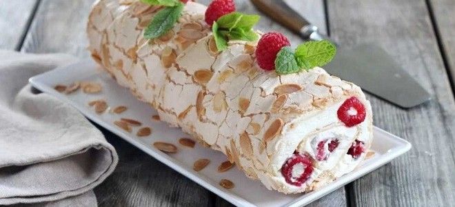 меренговый рулет с творожным сыром меренговый рулет с творожным сыром