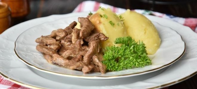 бефстроганов из говядины со сметаной бефстроганов из говядины со сметаной