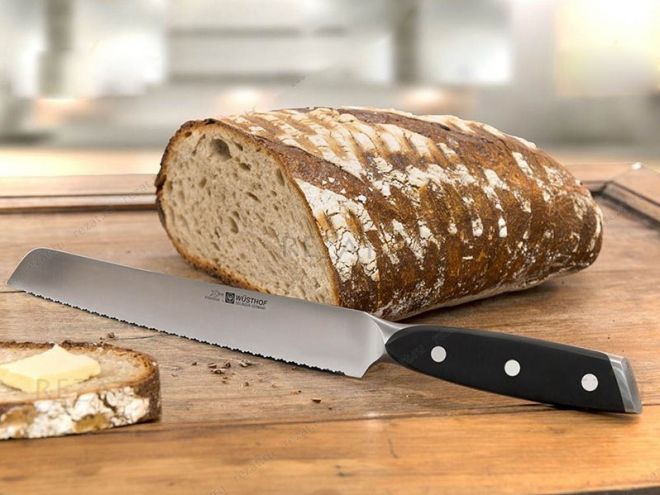 Каким ножом легче резать хлеб Каким ножом легче резать хлеб