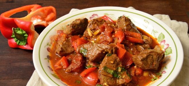 гуляш из свиной шейки гуляш из свиной шейки