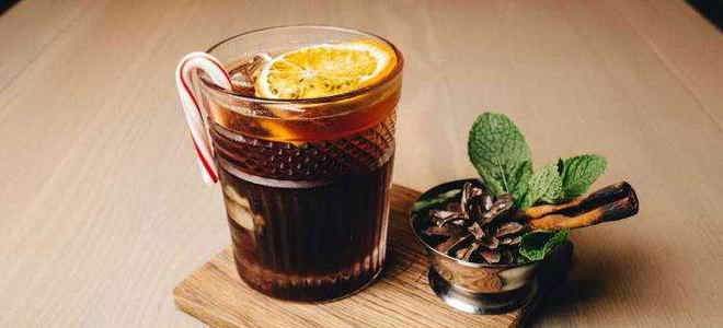 горячий коктейль с егермейстером и сиропом горячий коктейль с егермейстером и сиропом