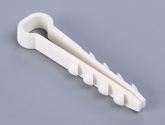 нейлоновый дюбель хомут нейлоновый дюбель хомут