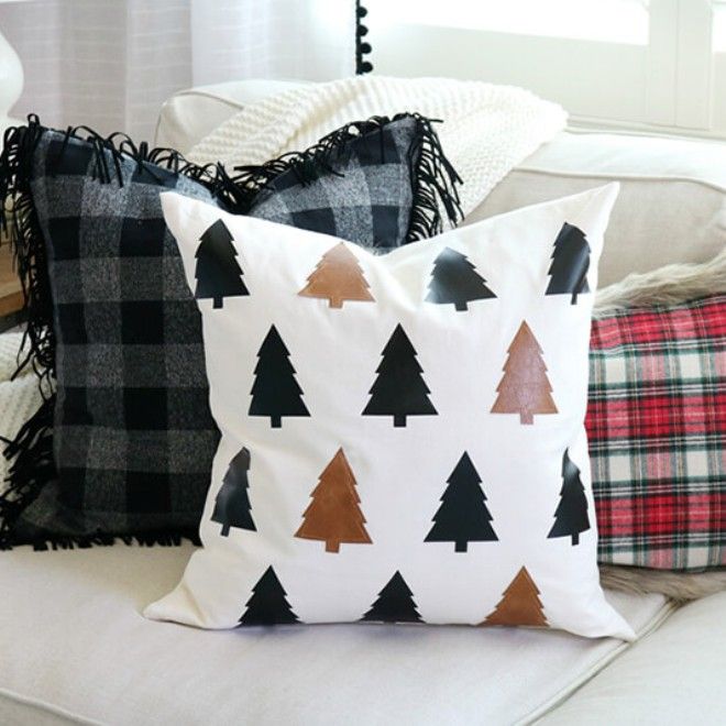 новогодние подушки в интерьере новогодние подушки в интерьере