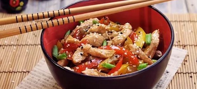 курица в кисло-сладком соусе