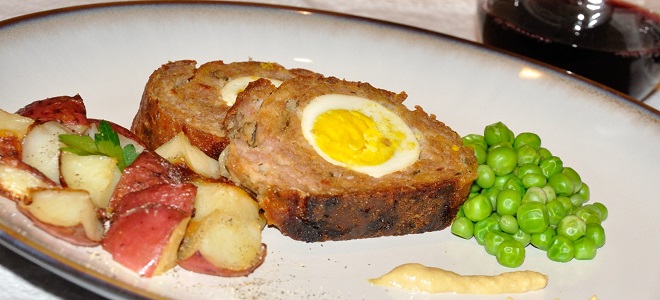 Мясной рулет