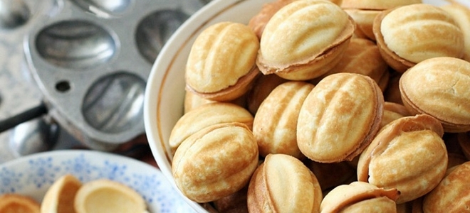 Орешки в орешнице на газу