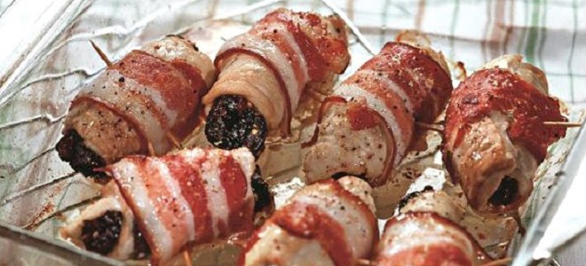 Рулетики из курицы с черносливом