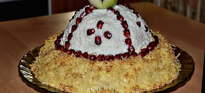 Салат шапка мономаха с черносливом