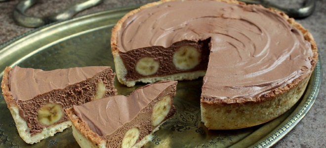 Творожно-банановый торт